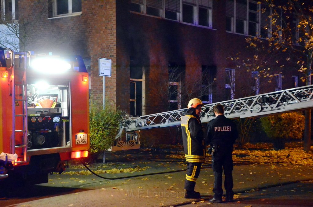 Feuer 2 Saunabrand Koeln Porz Gremberghoven Ettore Bugattiestr P037.JPG - Miklos Laubert